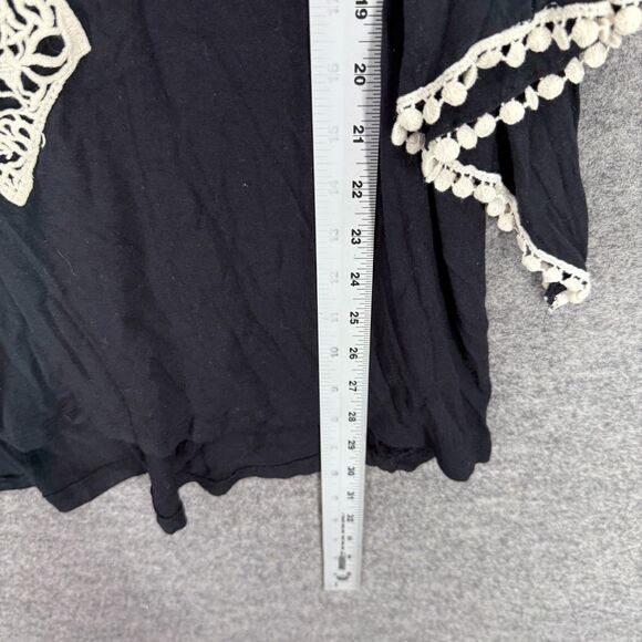 The Hanger Blouse Women L Large Black Cross Embroidered 3/4 Sleeve Round Neck - Picture 6 of 7